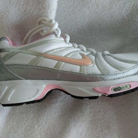 Women White Silver Pink Nike Zoom Air Sneakers 7 - Picture 3 of 11